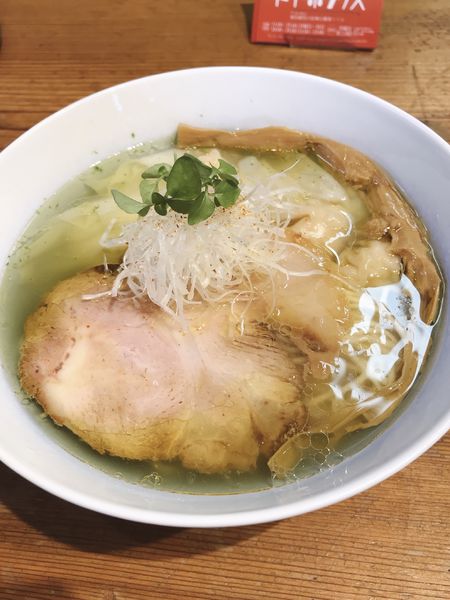 「ワンタン塩ラーメン」@ラーメン屋 トイ・ボックスの写真