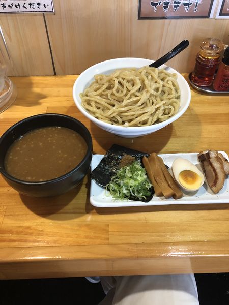 「超濃厚魚介豚骨つけ麺（山盛り900g）」@エビ豚骨拉麺 春樹 代々木店の写真
