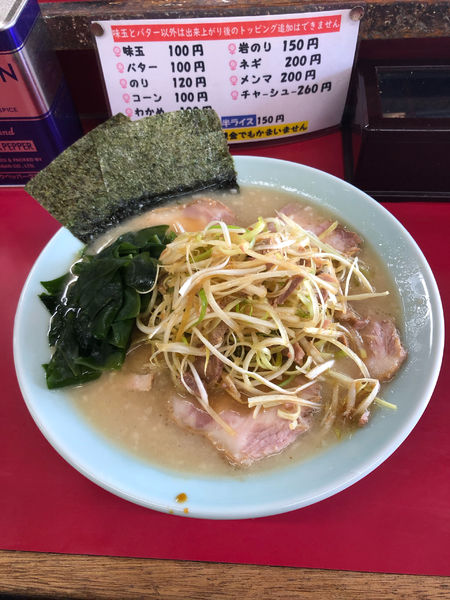「ネギチャーシューメン　1110円」@ラーメンショップ 大師店の写真