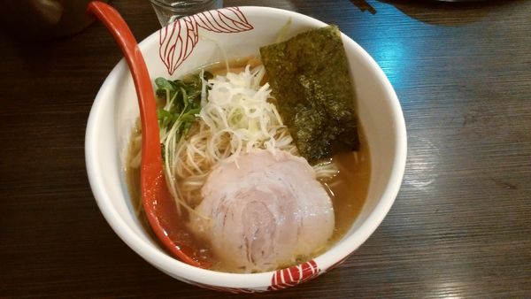 「貝出汁白醤油らーめん¥930+ハイボール¥400-」@麺処 あす花の写真