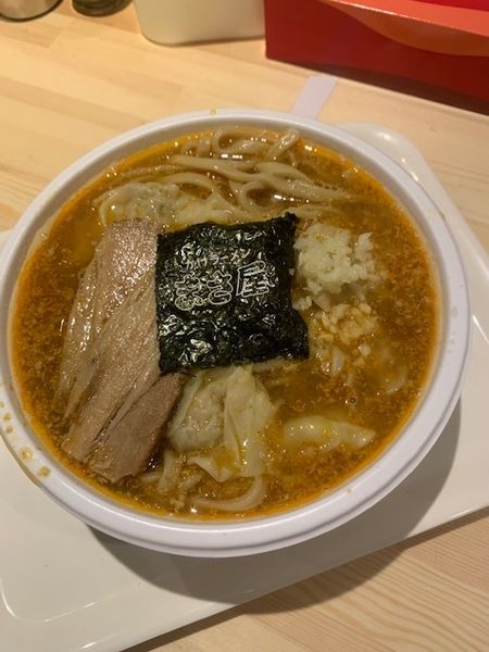 「極太麺A味噌（大）480円　ワンタン・チャーシュー各150円」@かけラーメン まさ屋 渋谷店の写真