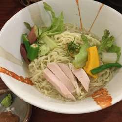 【季節限定】冷やし梅塩ラーメン(¥800)