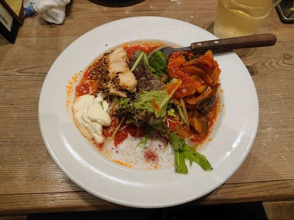 「ペルシヤードチキンのカポナータ冷麺」@太陽のトマト麺 渋谷道玄坂支店の写真