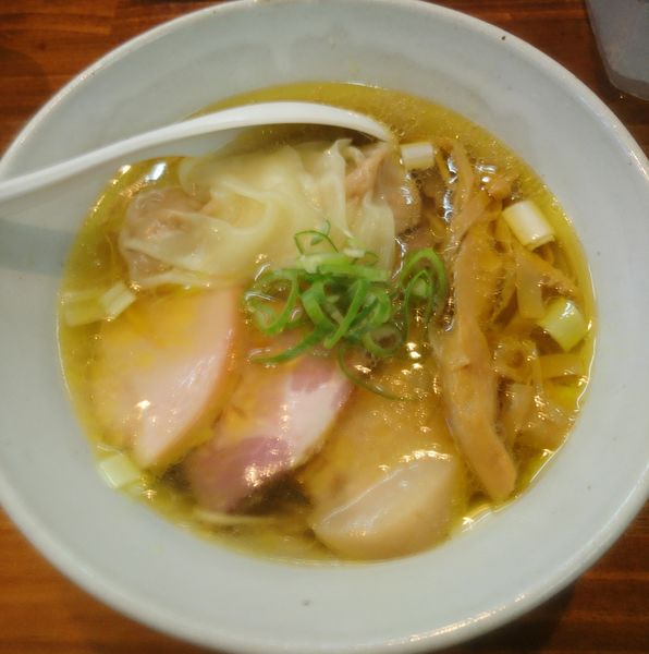 「特選塩らーめん」@塩らーめん 千茶屋の写真