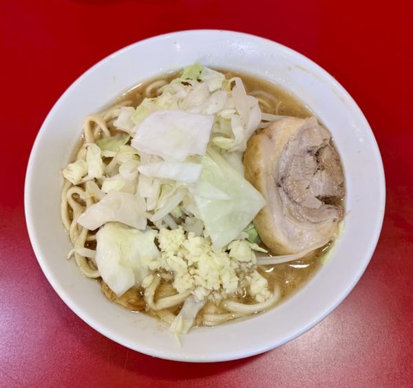 「ラーメン(豚1枚)＋生卵」@ラーメン二郎 札幌店の写真
