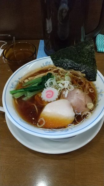 「醤油ラーメン中太麺濃い味」@らーめん曳舟の写真