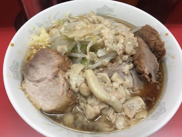 「小ぶた入り　少なめ」@ラーメン二郎 上野毛店の写真