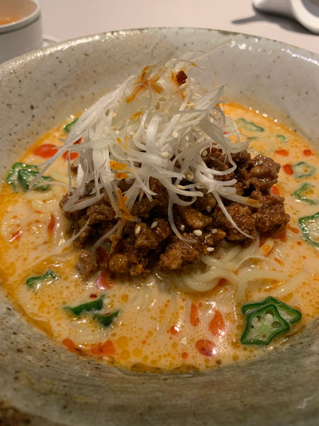 「冷やし坦々麺　胡麻味」@中国飯店 富麗華の写真