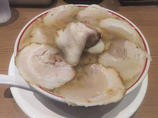 「バラそば醤油（こってり）￥880」@玉 バラそば屋 川崎アゼリア店の写真