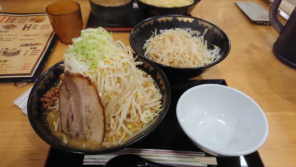 「富士ラーメン750円+他」@優勝軒 日立店の写真