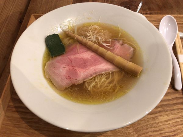 「白醬油らーめん」@清湯豚骨白醤油拉麺 LABO麺の写真