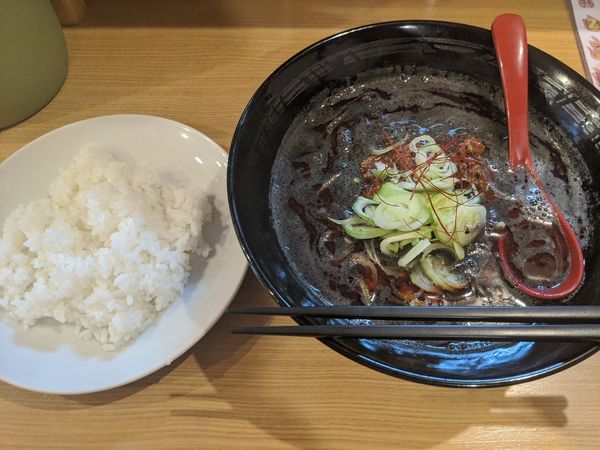 「黒ごま担々麺　ランチ850円　2辛」@坦々麺 四川の写真