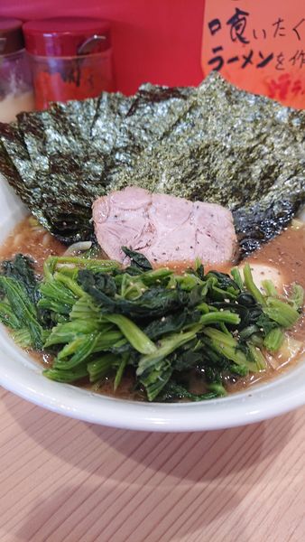 「ラーメン(麺硬め)海苔増し、味玉 ほうれん草増し」@漢ラーメン 室の写真