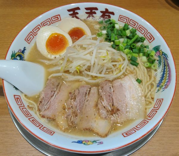 「味玉付き」@らーめん天天有 神田の写真