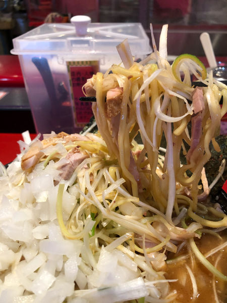 「ネギチャーシューらーめん＋玉ねぎ、味玉」@厚木家の写真