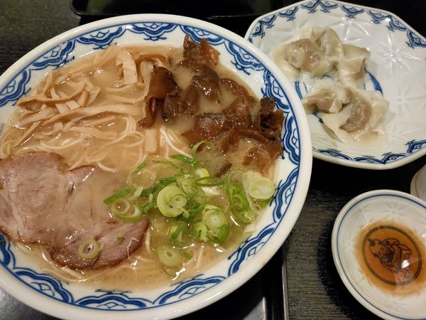 「大盛りメンマ･ザーサイ ラーメン」@博多麺房 赤のれん 西麻布本店の写真