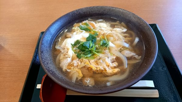 「親子とじうどん」@めし屋 里の写真