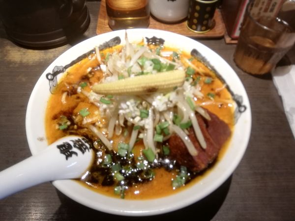 「カラシビ味噌らー麺　900円　炒めもやし　100円」@カラシビ味噌らー麺・つけ麺 神田本店の写真