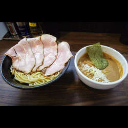 つけ麵中盛り＋肉増し