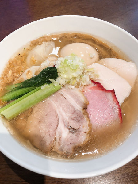 「特製塩らーめん」@らぁ麺 すぎ本の写真