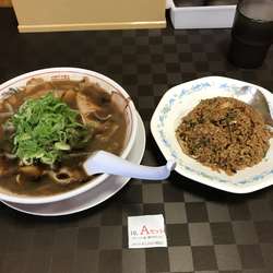 Ａセット（ラーメン並　焼きめし小）