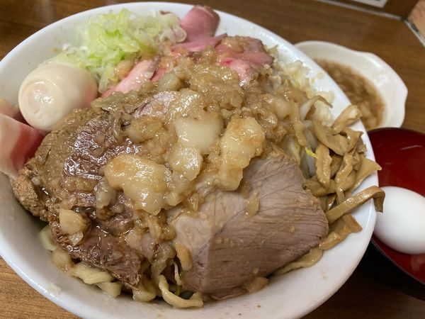 「油そば大 豚増しMIX」@ラーメンの店 どでん 北浦和店の写真