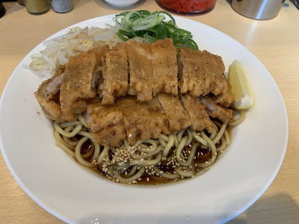 「冷やし肉汁パーコー麺 肉増し」@肉汁麺ススム 新橋店の写真