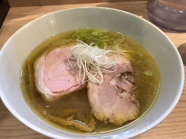「塩らぁ麺」@中村麺三郎商店の写真