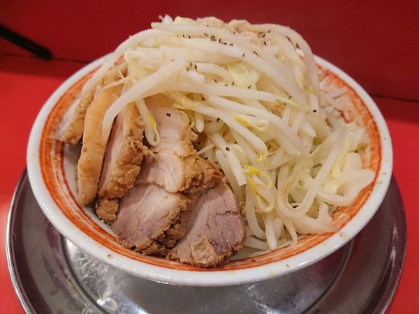 「小豚入りラーメン」@ラーメンタロー 五反田の陣の写真