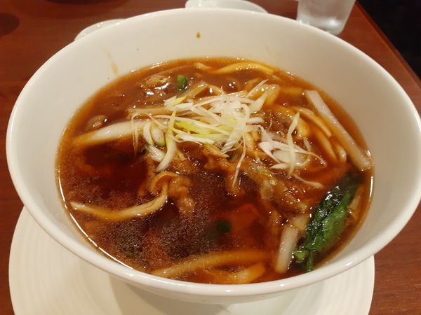 「牛肉細切麺、セット」@虎包 新百合ケ丘エルミロード店の写真