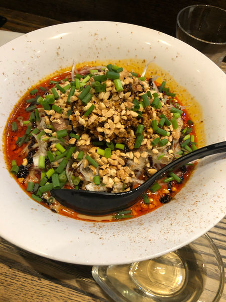 「夏季限定冷やし麺「冷やし坦々麺」950円」@らーめんダイニング ど・みそ 京橋本店の写真