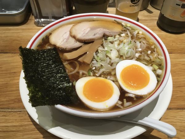 「キリン一番搾り 中瓶 → 冷やだし中華そば ＋ 味玉」@バラそば屋 阿佐ヶ谷店の写真