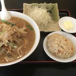 もやしみそﾗｰﾒﾝ+ﾐﾆ炒飯(680¥+50¥)