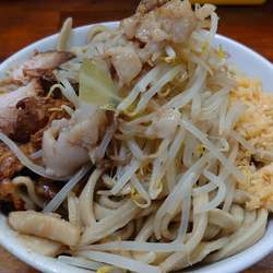 小ラーメン麺マシ　ニンニクマシマシヤサイアブラ