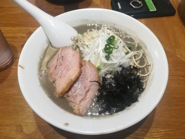 「極濃厚煮干そば」@中村屋総本山の写真