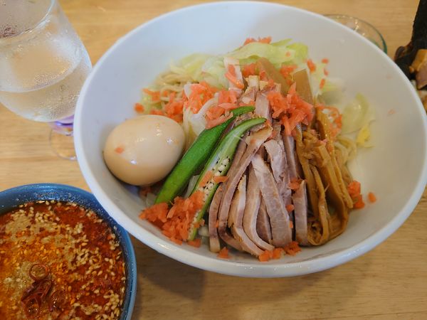 「【限定】冷やし辛つけそば940円＋他いろいろ」@中華そば専門 とんちぼの写真