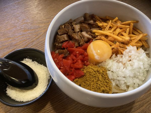 「チーズカレーまぜそば¥800+大盛¥100」@麺屋大むらの写真