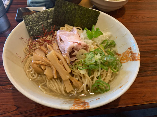 「羅臼昆布と平子の冷製煮干しそば　追飯付き」@麺屋 ひな多の写真