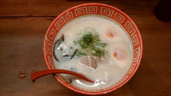 「ぼんしゃん 味玉入り¥900-」@九州じゃんがら 秋葉原本店の写真