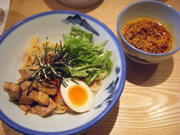 「辛露つけ麺　（並盛、全粒粉入り小麦麺、冷）」@AFURI 立川店の写真