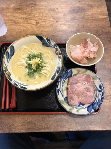 「白湯そばWithローストポーク」@木灰そば 太陽人の写真