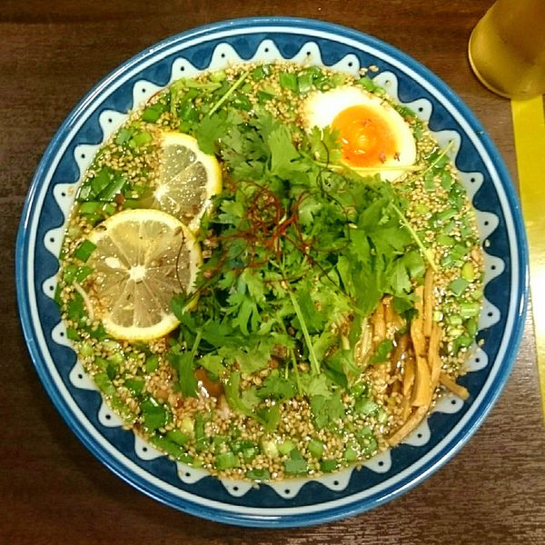 「韮香菜麺(ニラパクチーそば)」@GANCON NOODLEの写真