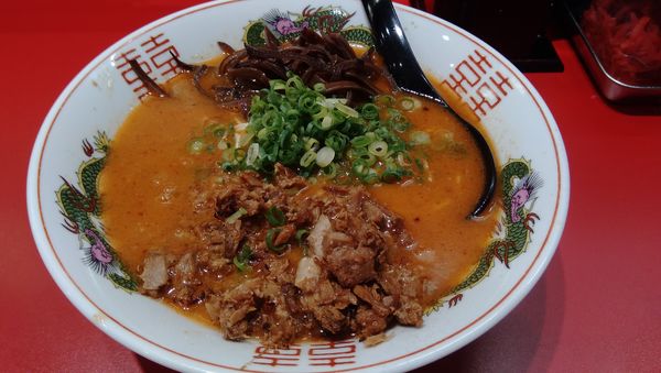 「麻辣麺(700円)+替え玉(100円）」@釜炊き豚骨らーめん マルハ軒の写真