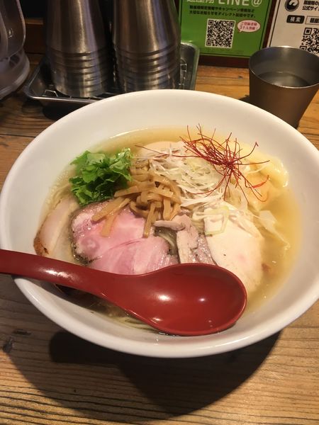 「塩ラーメン」@麺屋 翔 西新宿本店の写真