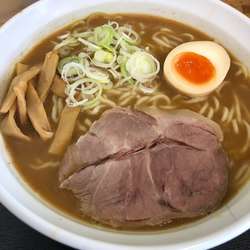 濃厚煮干らーめん