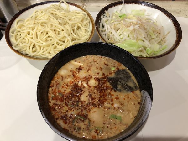 「【限定】冷やしもり坦々 820円 麺カタメ 野菜120円」@所沢大勝軒の写真