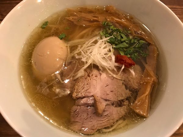 「煮玉子塩そば(1,000円)」@地球の中華そばの写真