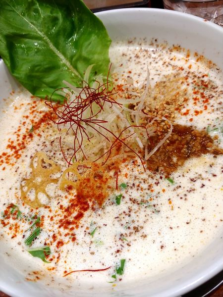 「雲に浮かぶ担担麺」@暁製麺の写真