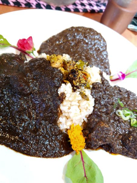 「ジビエ3兄弟版3色カリー(ラムレバー＋馬肉キーマ＋鴨肉キーマ」@バンブルビーの写真