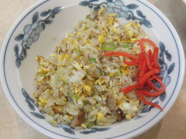 「小ワンタンメン（670円）＋半チャーハン（450円）」@末弘軒の写真